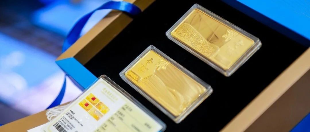 中國黃金榮耀新品亮相  中國奧運第一金許海峰現場簽售