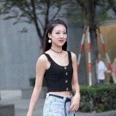 搞笑GIF：肯定会有人说，这样的炒瓜子是没有灵魂的