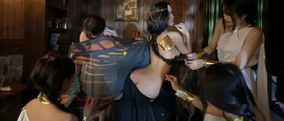 姑娘这算不算为艺术献身？