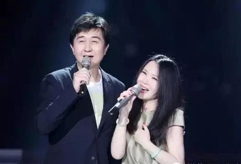 任静付笛生演唱:经典歌曲《过河》,令人陶醉