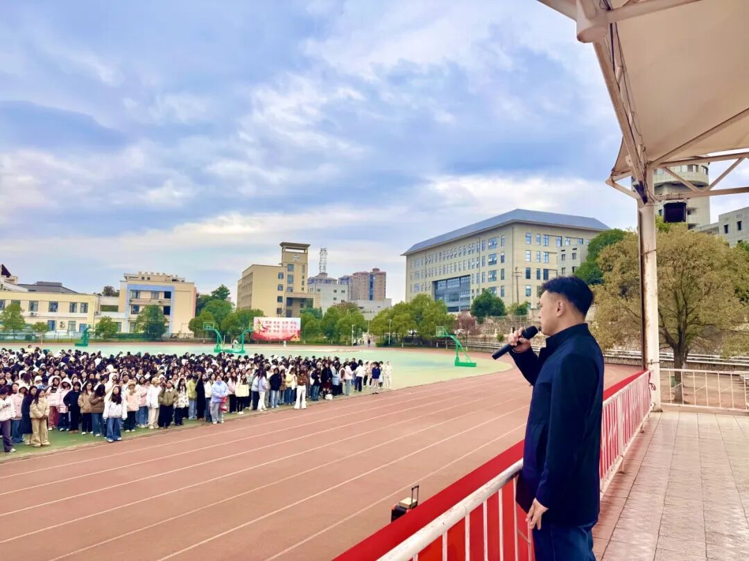 学前教育系组织开展消防应急疏散演练 筑牢校园安全屏障