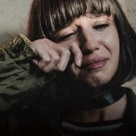 被“第三者插足”8年，生娃3个月富豪老公“礼节性探望3天”：林依晨，果然产后抑郁了