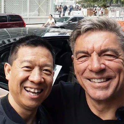 FF上市，贾跃亭宣布将颠覆法拉利，并准备回国
