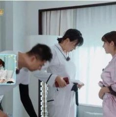 “因为生了个孩子，我瘫痪了”：这些女人用身体告诉你，生孩子的代价有多大？