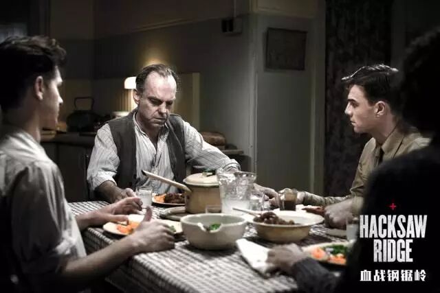 《血战钢锯岭》:解读历史与银幕上的德斯蒙德.多斯与钢锯岭