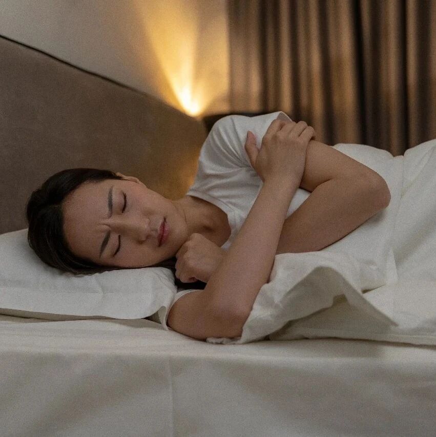 半夜易醒的人，揉揉手上这个部位，效果很不错！