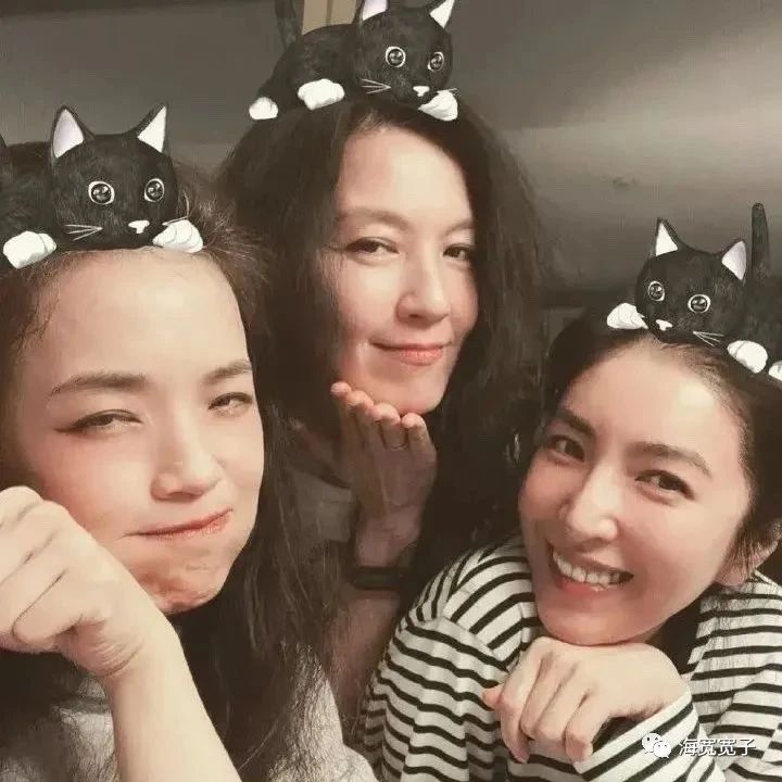 45岁舒淇晒闺蜜照,仨女神白到发光,林熙蕾嫁入豪门后仍像少女