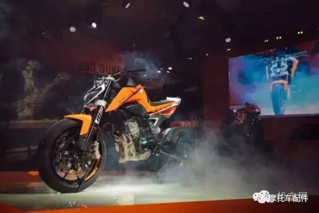                         KTM玩雙缸，790 Duke 車身已全部完成，進入最后測試階段