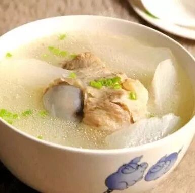 家常大骨头汤的做法大全，营养又美味！