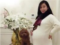 2015年，张嘉译跟秦海璐说：我有部作品，你当我媳妇！秦海璐犹豫：我刚生完孩子，当不了你媳妇！张嘉译伸出3根手指就拿下了秦海璐