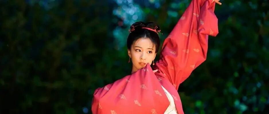 竟然跟野人配对成婚，难道我是龙母吗？