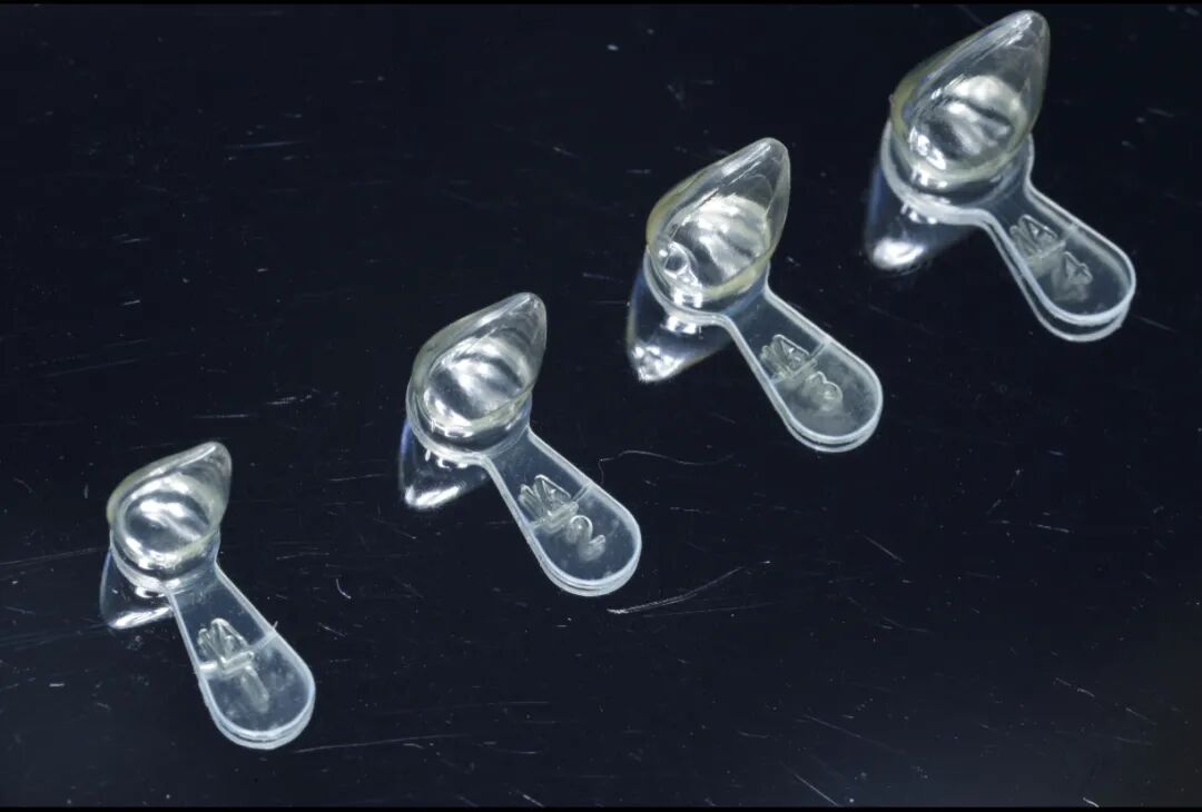 乳前牙透明冠的操作过程及技术要点