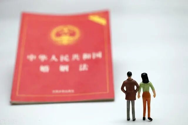婚姻法规定：不准离婚后仍分居，1年后再诉会判离