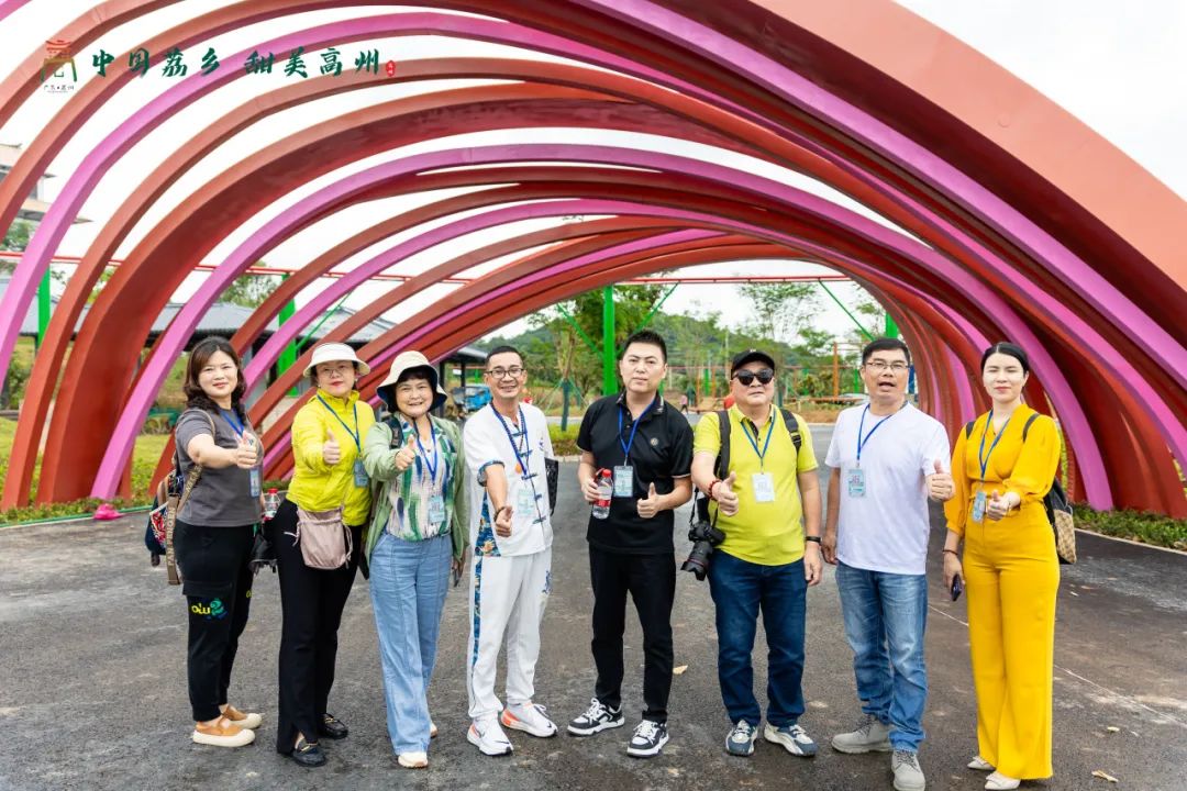 阳江市旅游协会旅行社分会参加“中国荔乡  甜美高州”高州市文旅招商推介会邀请采风踩点活动