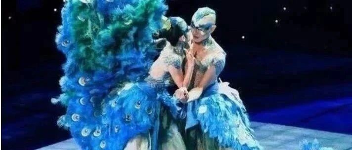 杨丽萍和男徒弟跳舞投入太深，当拉近镜头之后，网友：难以接受