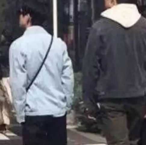 何老师庞大的男后宫.....