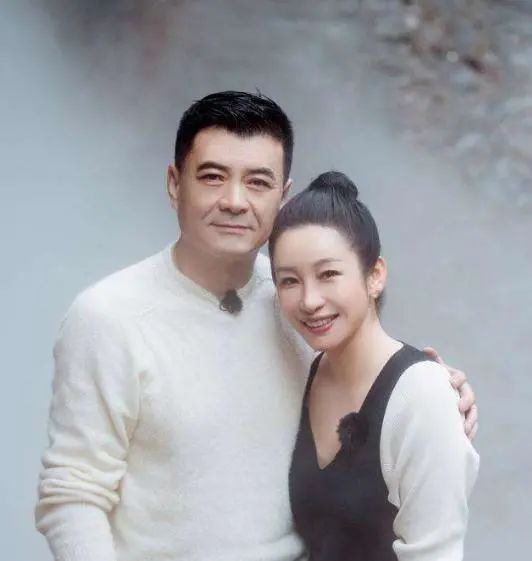 挺大肚撑起一个家的秦海璐,产后婆婆待她亲如女儿,今仍幸福甜蜜