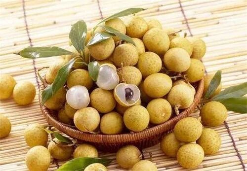 得了颈椎病不用怕，一把龙眼做成粥，颈椎疼，肩膀疼统统赶走