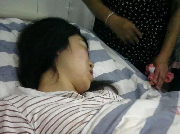 22岁学生查出肠癌，不久离世，医生：三种异常便血，当心肠癌！