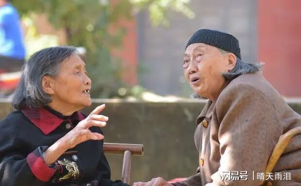 站的“稳”的人更长寿！每天这样站一站，疾病绕着走，国医大师都在做