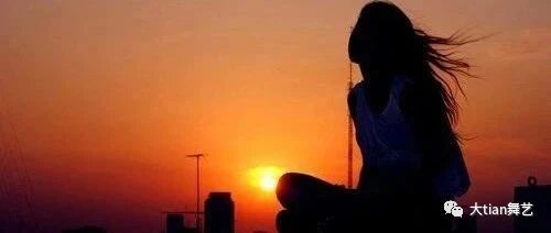 “我把心理咨询师当兼职，两个星期赚了5000块”