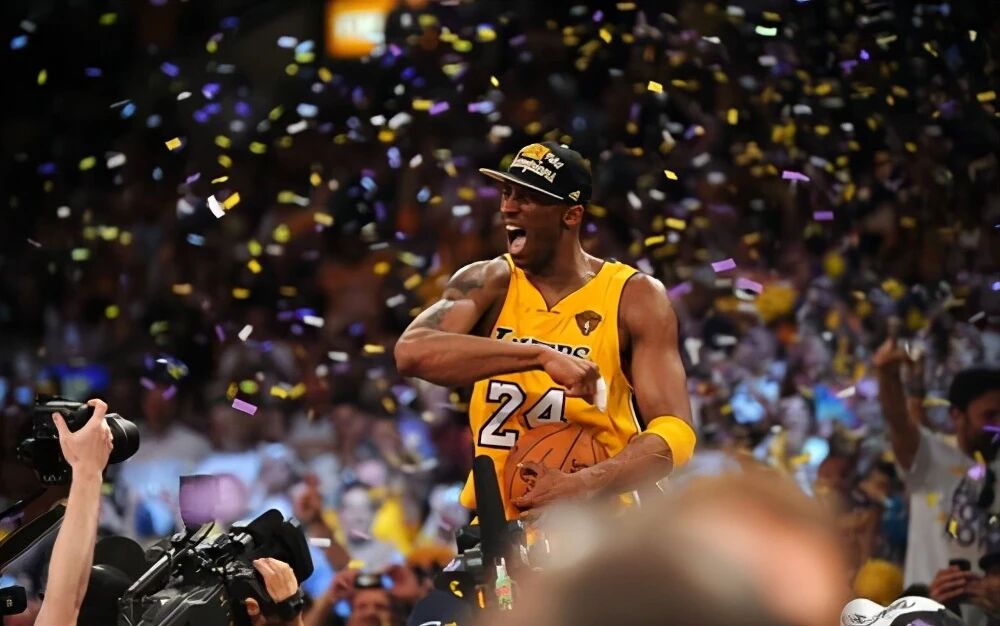 科比20年赢971场，邓肯19年赢1158场，那詹姆斯呢？