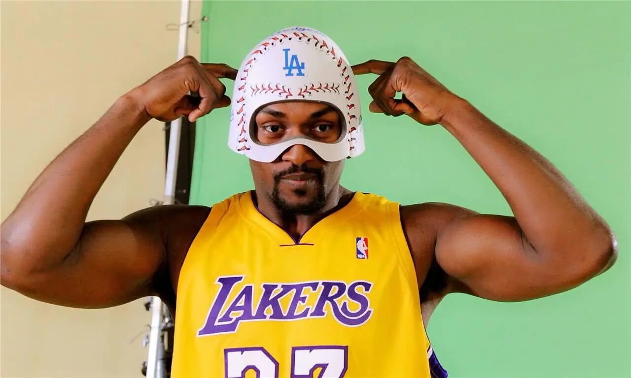 新秀时期打服慈世平！还喷垃圾话！也就詹姆斯有胆识，敢与之较量