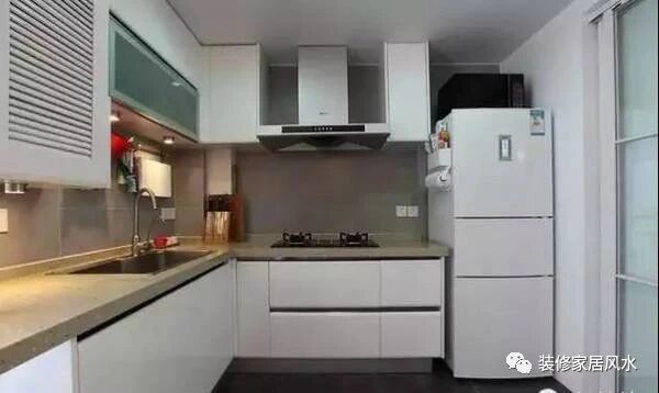 冰箱上万万不要放这些东西，小心自断财路，聪明人一眼就明白了