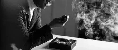 44岁被开除，离婚欠债200万，27年后他成为世界第一！