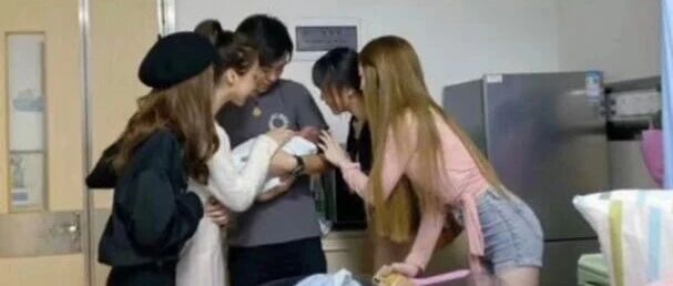 怀孕期间感谢闺蜜们照顾我和老公