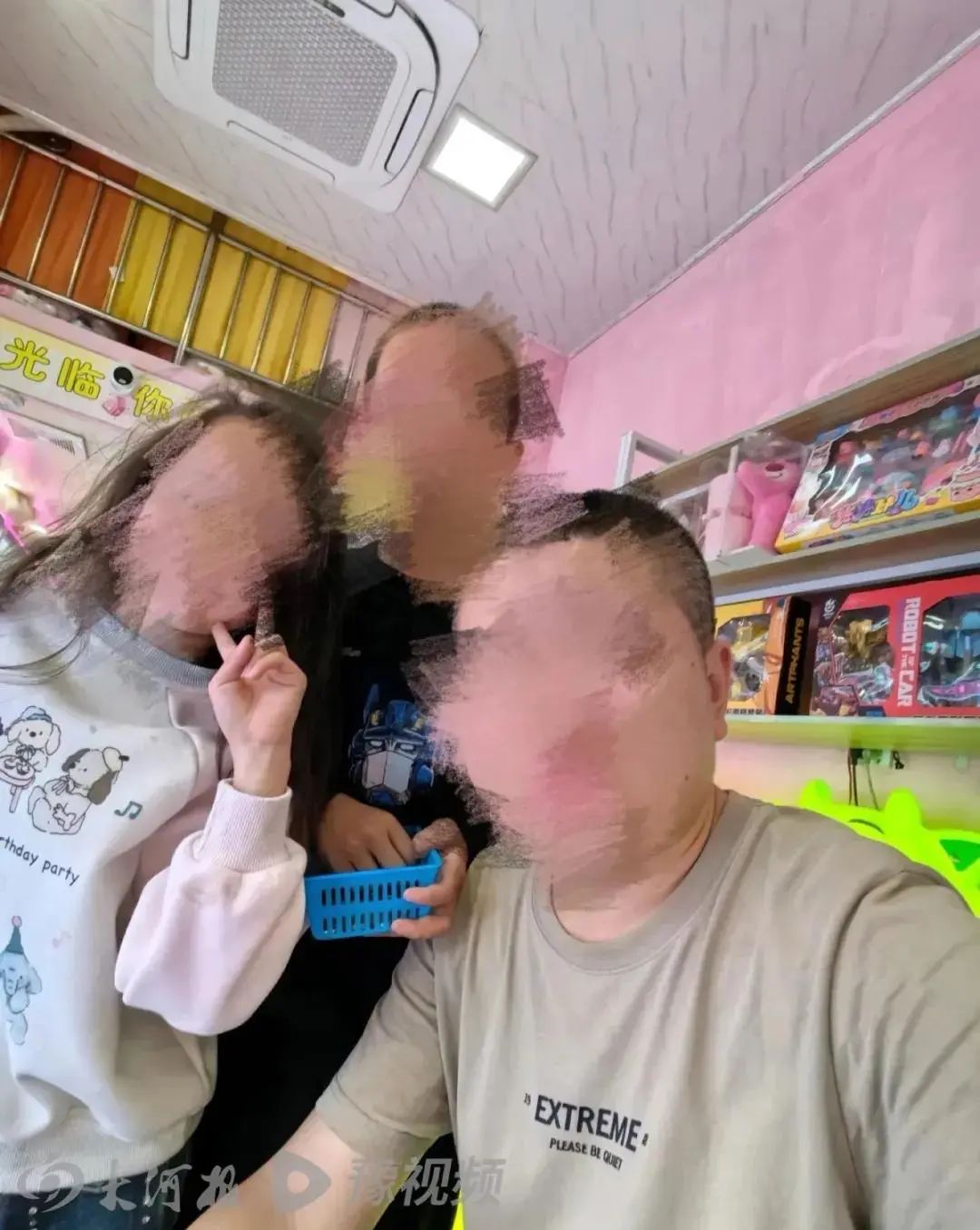 毒杀儿女案:公公指责儿媳不规矩