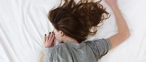 肩背痛，只要一根筷子，就可解决它！