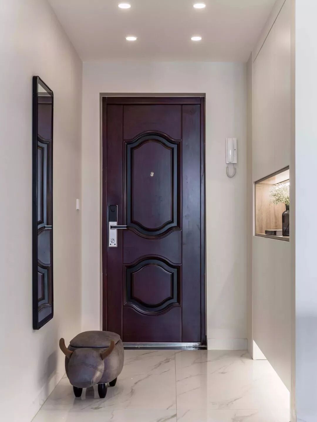 102平的现代简约三居室