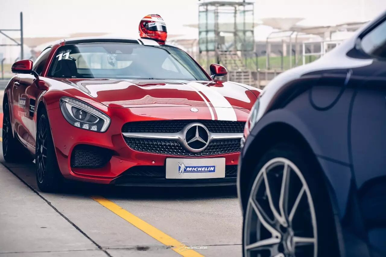 有性能就够了，可偏偏还是高颜值丨试米其林Pilot Sport新品