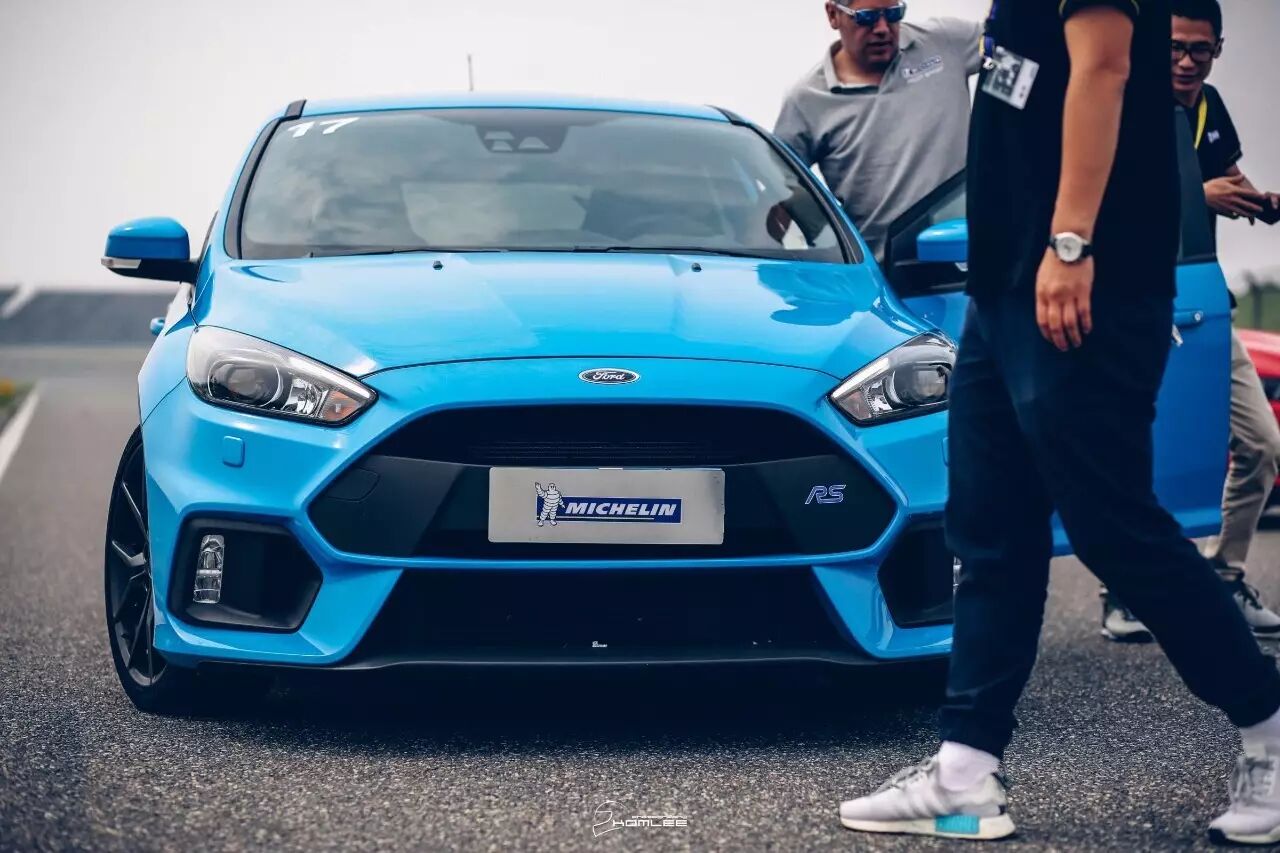 有性能就够了，可偏偏还是高颜值丨试米其林Pilot Sport新品