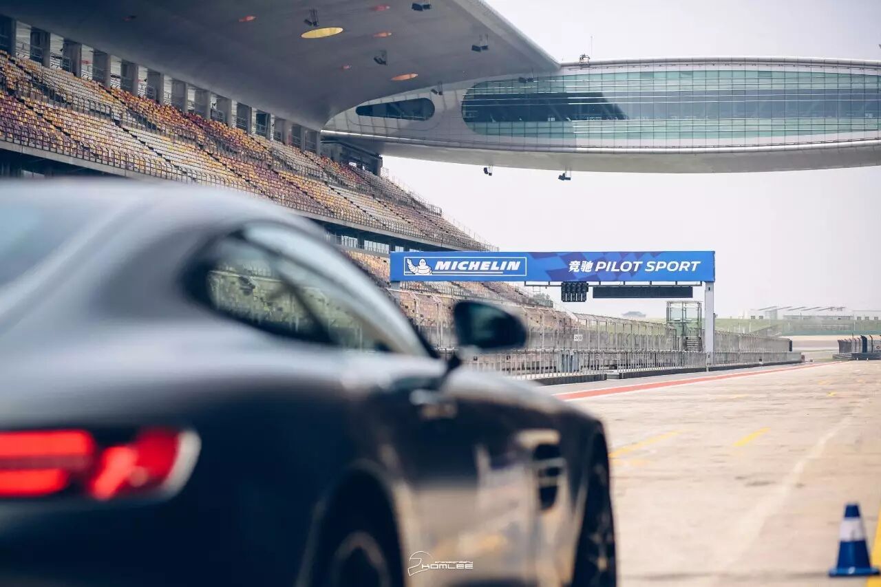 有性能就够了，可偏偏还是高颜值丨试米其林Pilot Sport新品