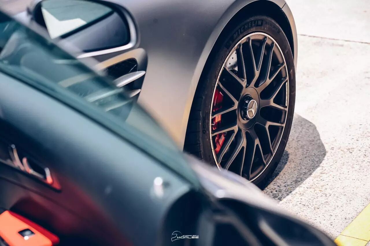 有性能就够了，可偏偏还是高颜值丨试米其林Pilot Sport新品