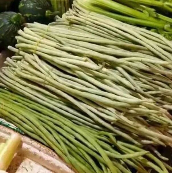 冬天这4种菜大家不要再买，营养低 口感差，菜农也不吃