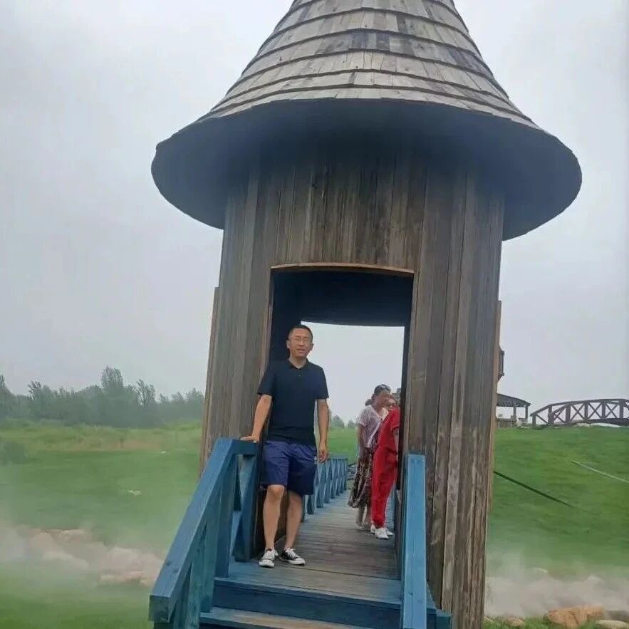 【青春语文·王宏亮专栏】“夏天”主题下水文：一潭香（外一篇）