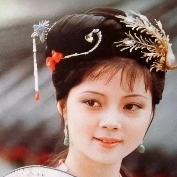 【青春语文·杨青整本书阅读探究】好风凭借力 送我上青云——《红楼梦》人物之薛宝钗探究