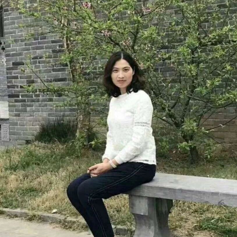 青春语文·夏海芹跟着名师学教书实践研究（七）】《皇帝的新装》课堂实录