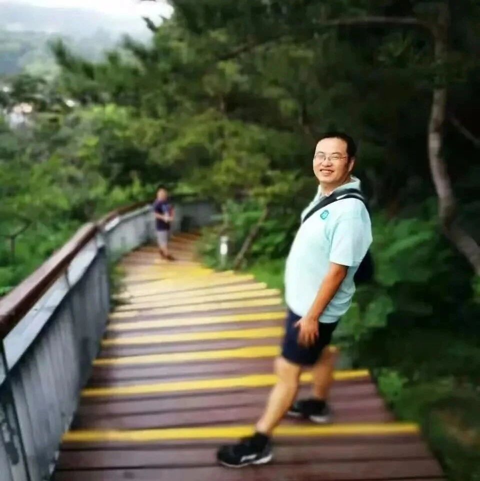 【青春语文·魏志强文本解读与教学设计（五十四）】 《回延安》 教学实录