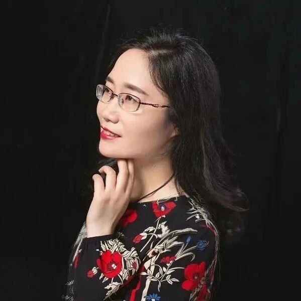 立体观照群文阅读维度  聚焦凸显群文教学功能