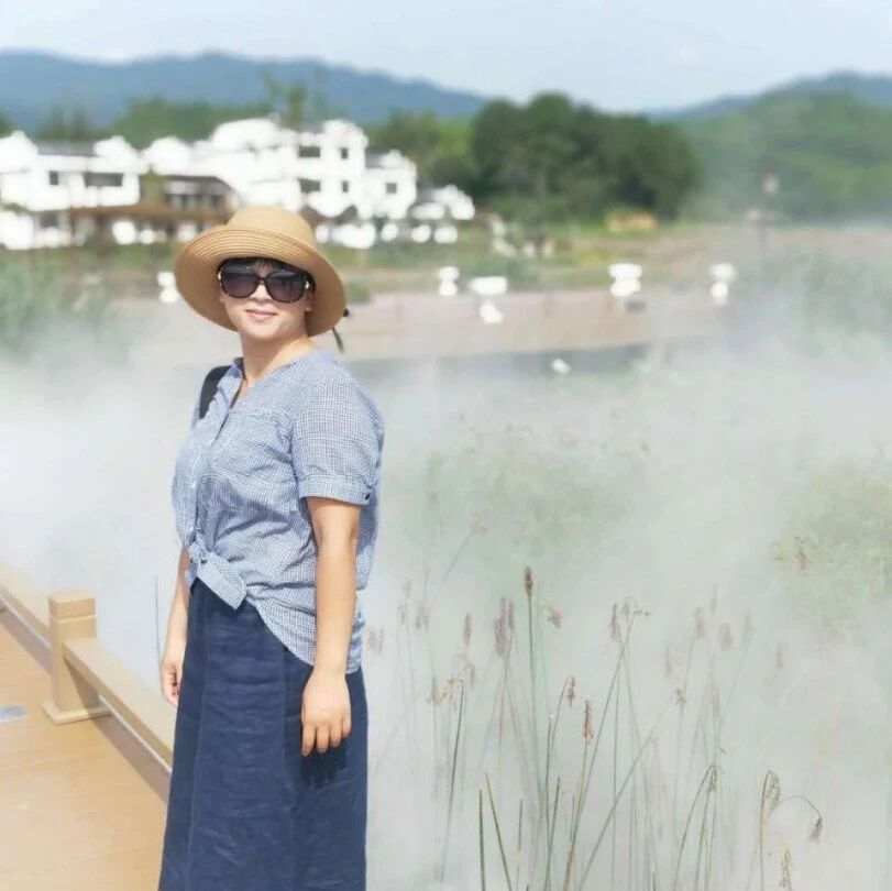 【青春语文 刘国兰专栏】简约而不简单，大美至简——点评公开课《天上的街市》