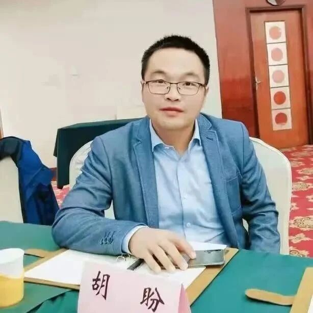 【青春语文 ·  胡盼专栏】无名亦有名  眼中猫一生——为《猫》中三猫起个名