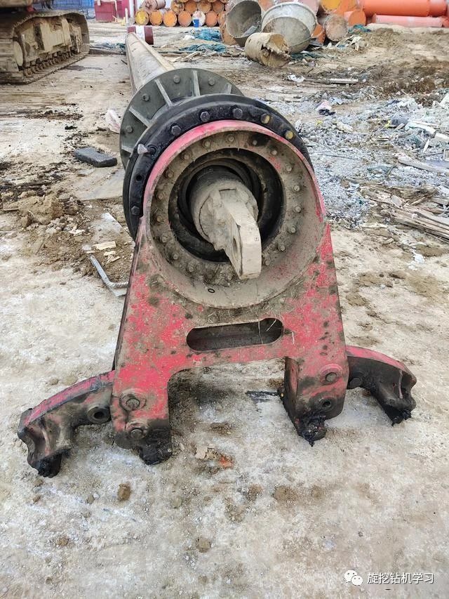 陕西旋挖钻机培训学校旋挖钻机拆装钻杆