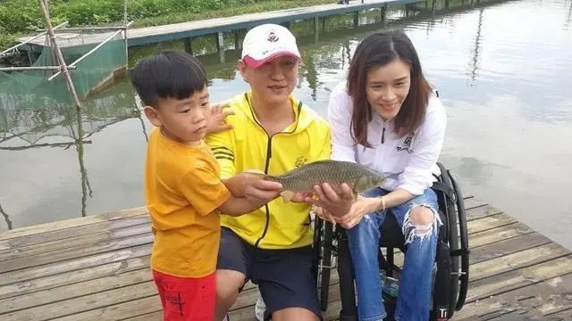 体操女神桑兰近况:17岁因伤高位截瘫,生下儿子,今老公想要二胎