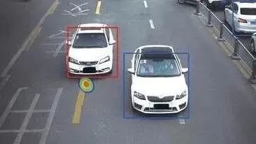 遇到这种摄像头别乱鸣笛！鸣笛也能抓拍了，收到罚单不用喊冤