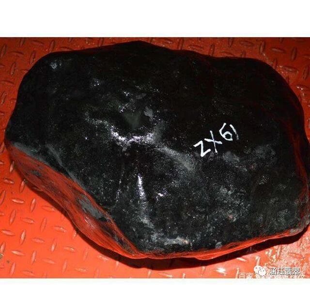 不同场口的黑乌沙皮壳都有什么特征？