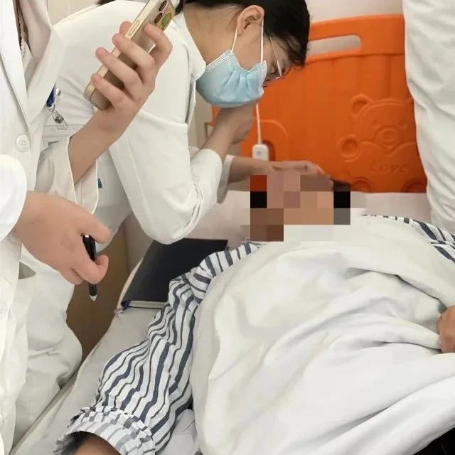“他才40多岁啊！”男子每天2包烟发生中风后改吸电子烟，没想到厄运再次降临